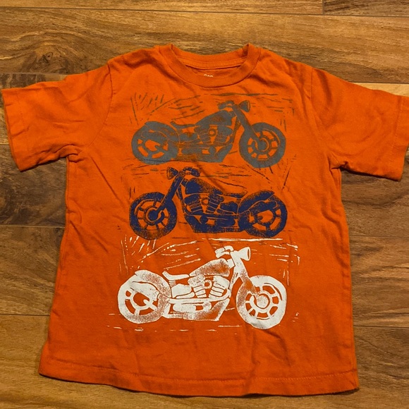 Boy’s Size 4 GAP 100% Cotton T-shirt Bundle of 2: Airplane & Motorcycles-EUC - Picture 2 of 13